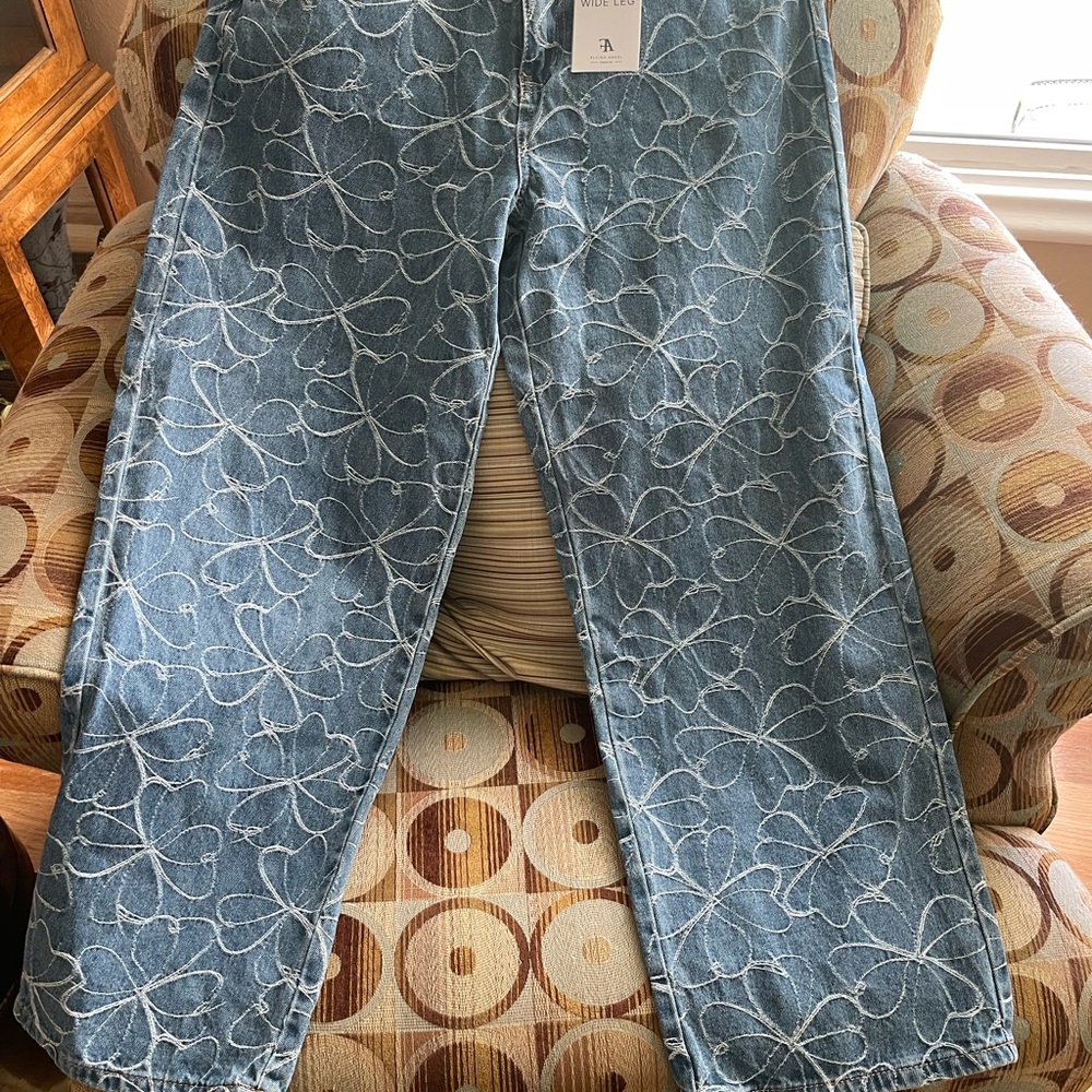 Flying Angel Embroidered Jeans